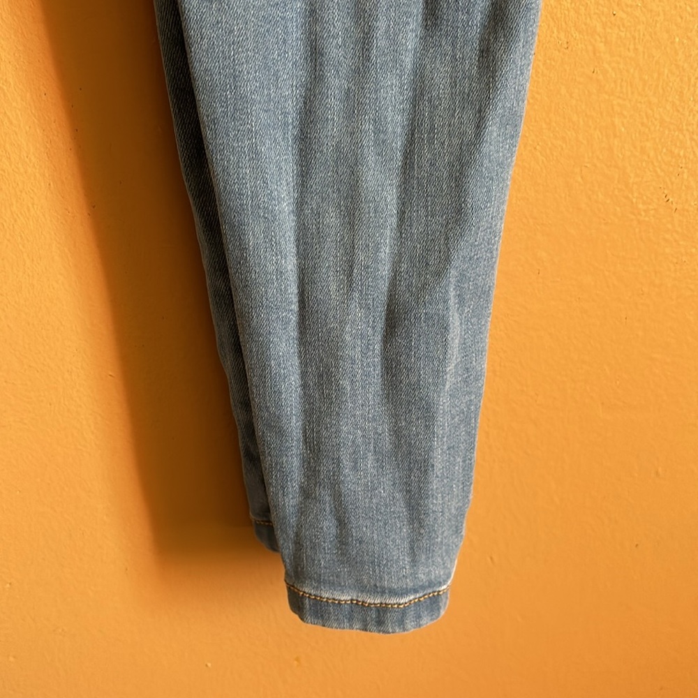 Plus Size Ripped Jeans - Picture 10 of 10